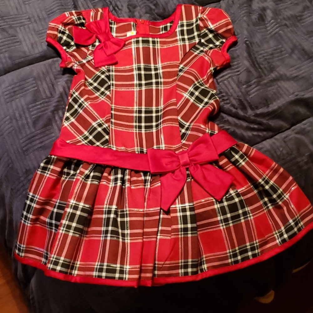 Girl's cute and casual dress